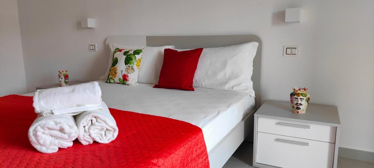 Casa Vacanze Rainbow, Siracusa Syracuse Екстер'єр фото