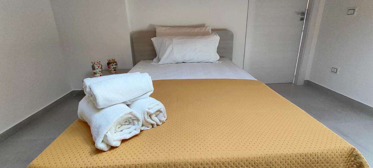 Casa Vacanze Rainbow, Siracusa Syracuse Екстер'єр фото